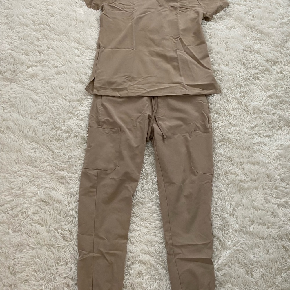 Women's Small Scrubs Khaki